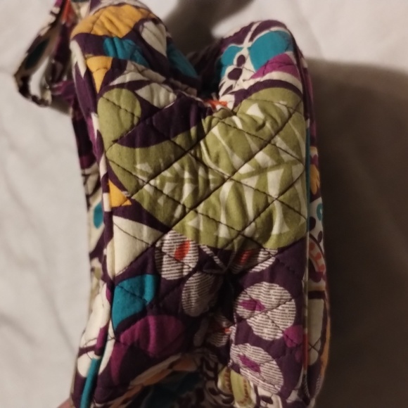 Woman's Cloth Crossbody Purse by Vera Bradley Color: Multicolored - Picture 7 of 14